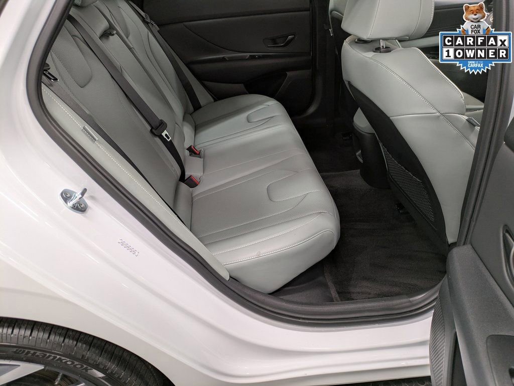 Used 2025 Hyundai Elantra Limited image 28