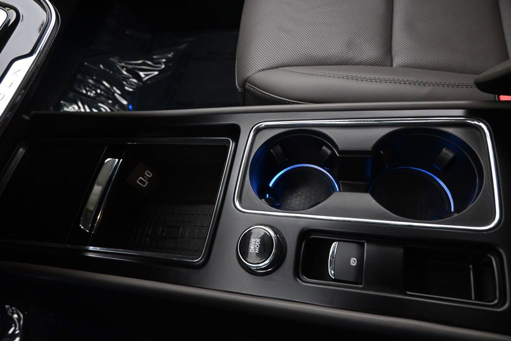 New 2026 Lincoln Corsair Reserve w/ Jet Appearance Package image 32