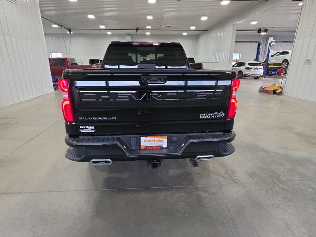 Used 2023 Chevrolet Silverado 1500 High Country w/ High Country Premium Package AWD/4WD image 7