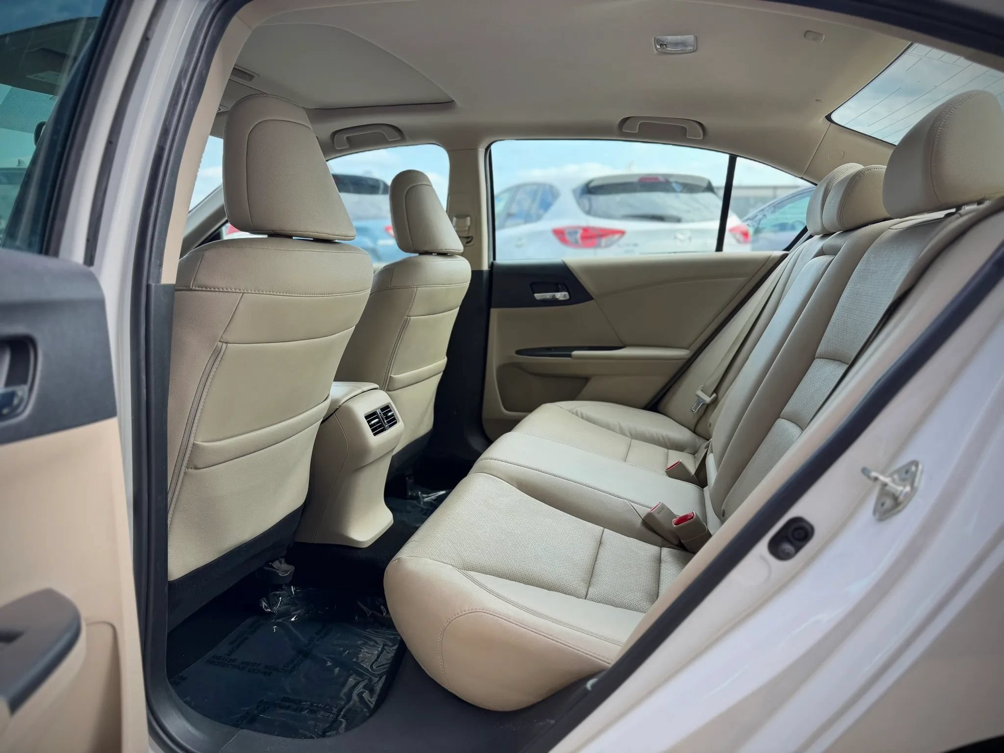 Used 2017 Honda Accord EX-L image 16
