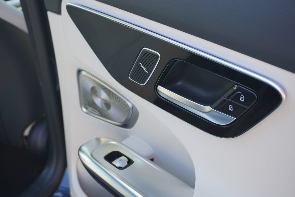 Certified 2025 Mercedes-Benz C 300 Sedan image 54