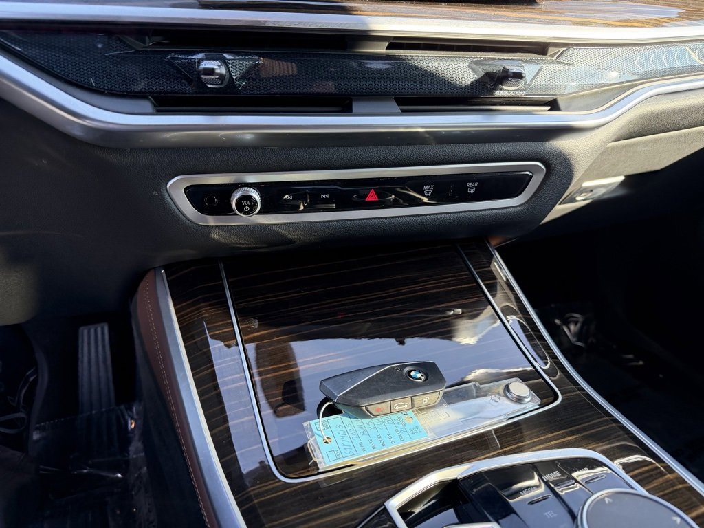 Used 2025 BMW X5 xDrive50e image 14