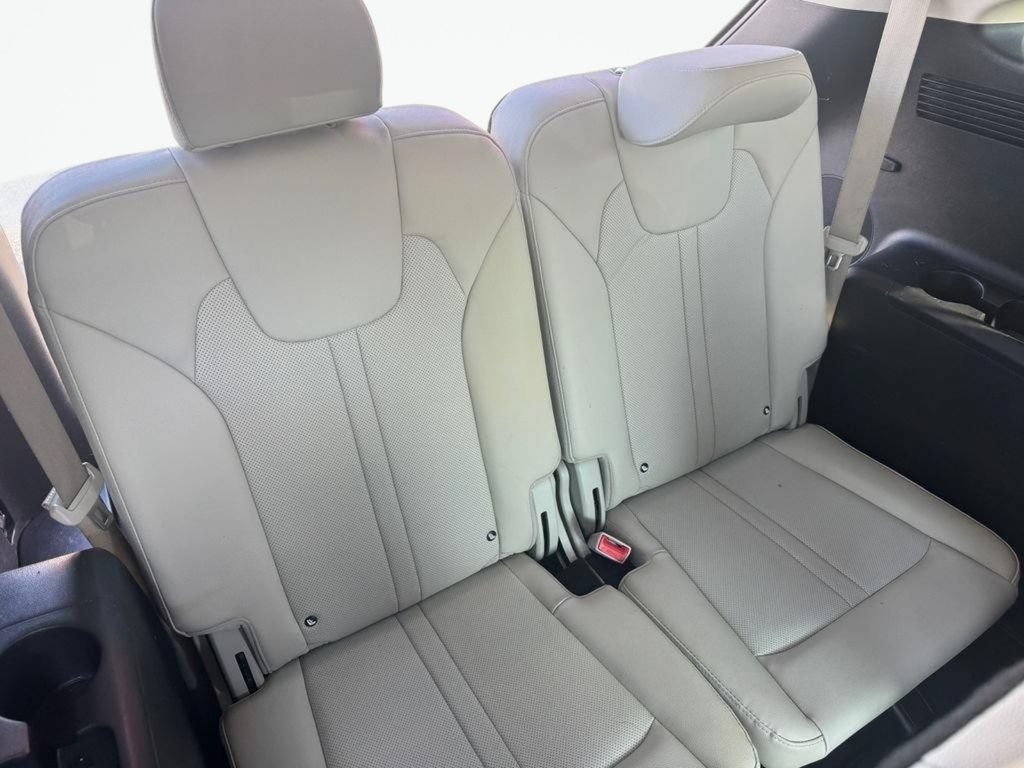 Certified 2023 Kia Sorento SX Prestige AWD/4WD image 36