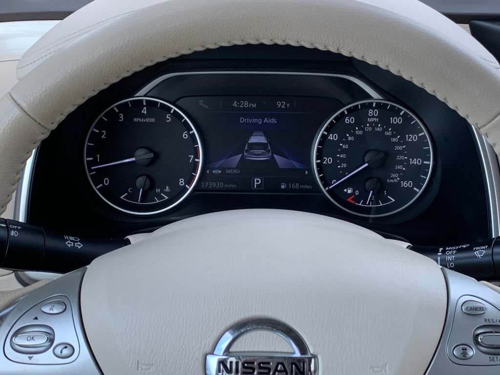 Used 2016 Nissan Murano Platinum w/ Platinum Technology Package FWD image 10