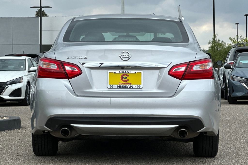 Used 2016 Nissan Altima 2.5 S w/ Power Driver Seat Package image 5