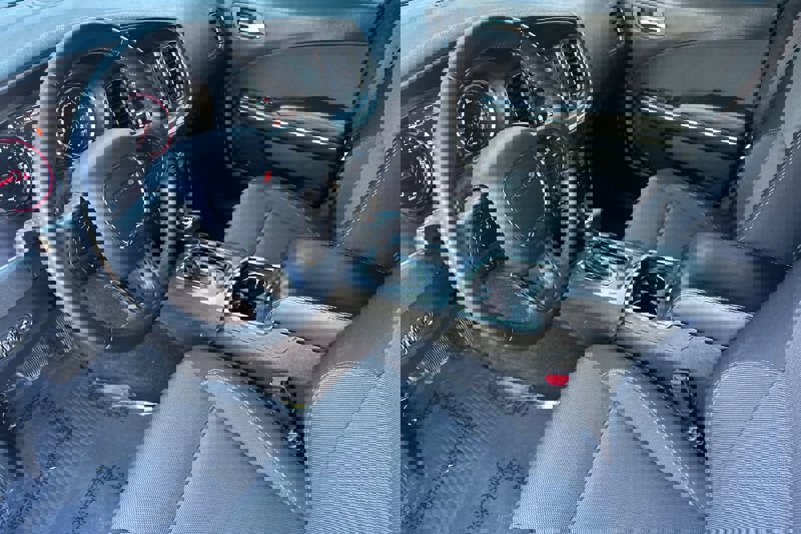 Used 2018 Dodge Charger SXT image 11