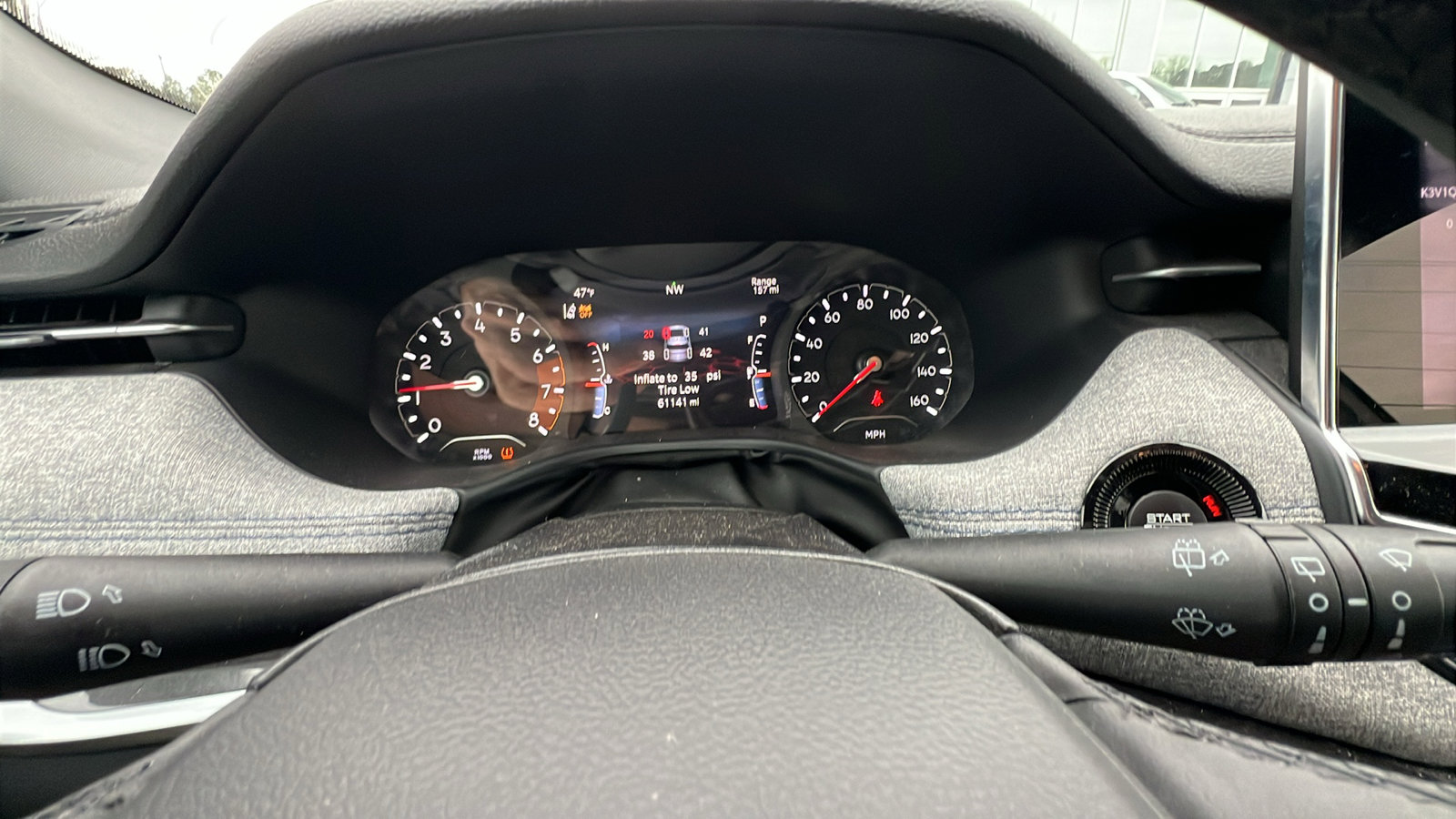 Used 2024 Jeep Compass Latitude image 28