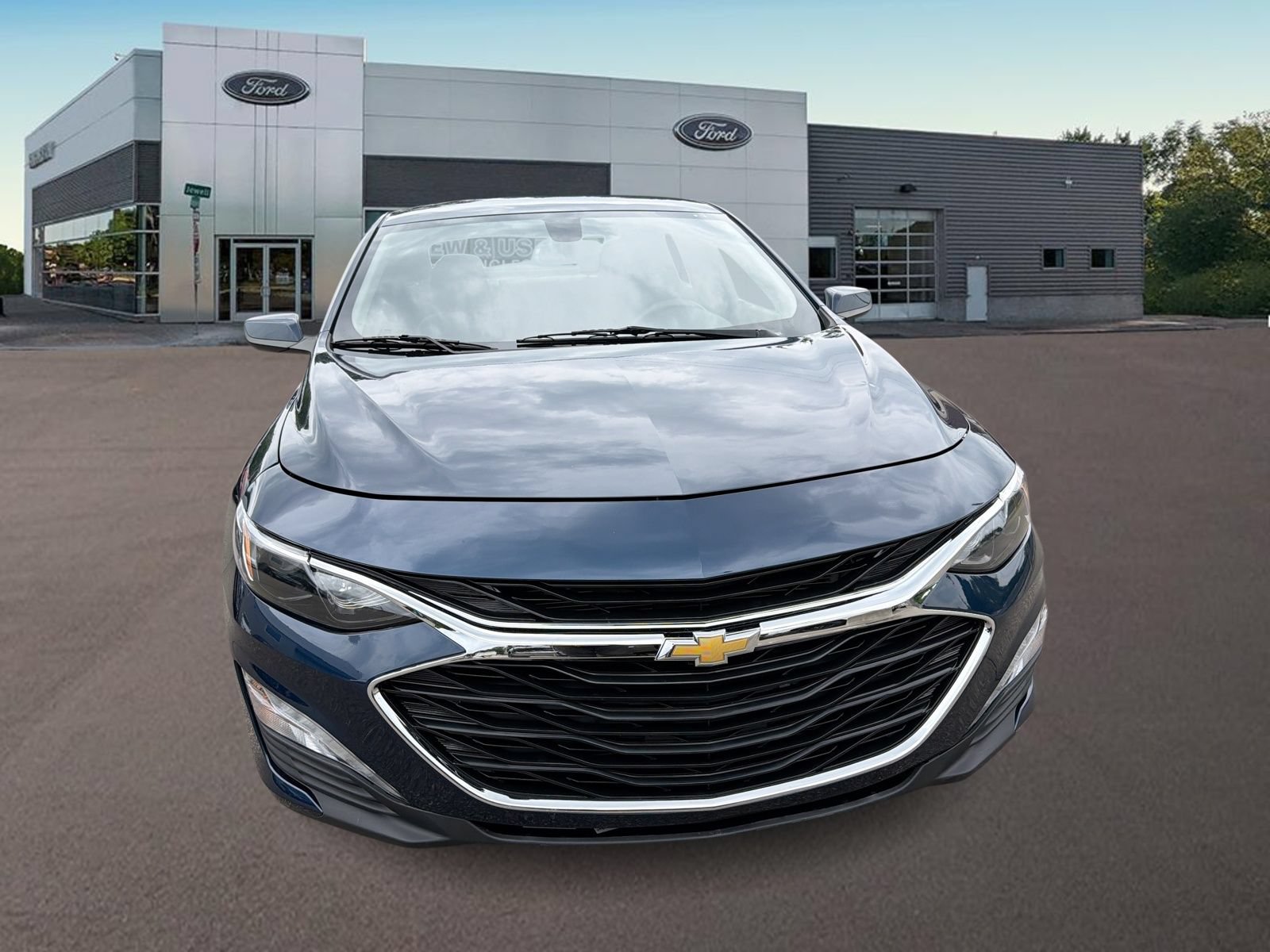 Used 2020 Chevrolet Malibu LT FWD image 3