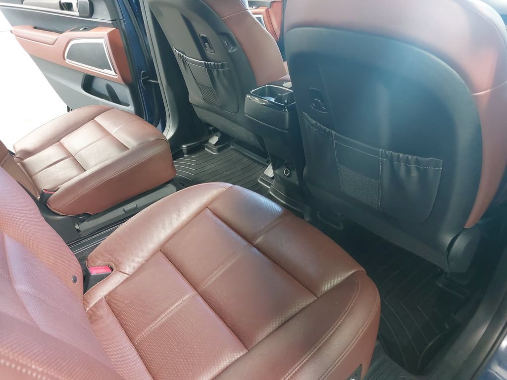 Used 2024 Kia Telluride SX AWD/4WD image 11