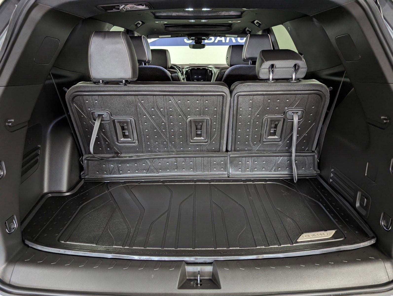 Used 2023 Chevrolet Traverse Premier image 24