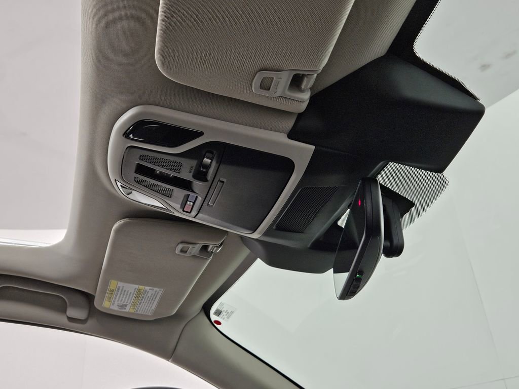 Certified 2025 Subaru Legacy Limited image 17
