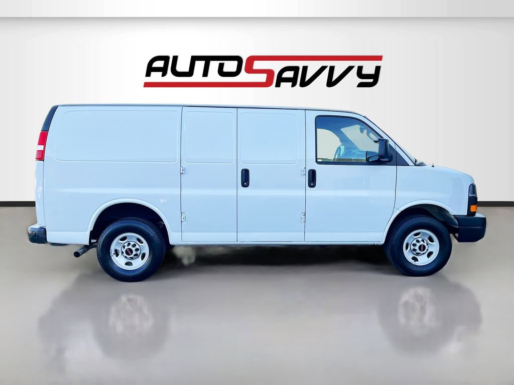 Used 2024 GMC Savana 2500 w/ Driver Convenience Package image 8