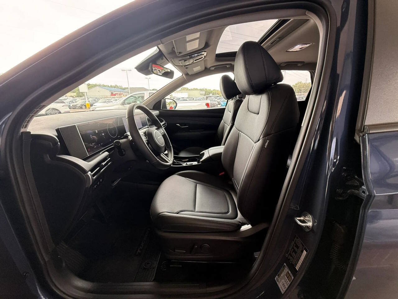 Used 2025 Hyundai Tucson SEL AWD/4WD image 27