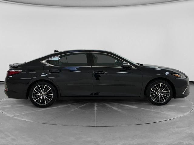 Used 2023 Lexus ES 350 w/ Protection Package (P2) FWD image 2