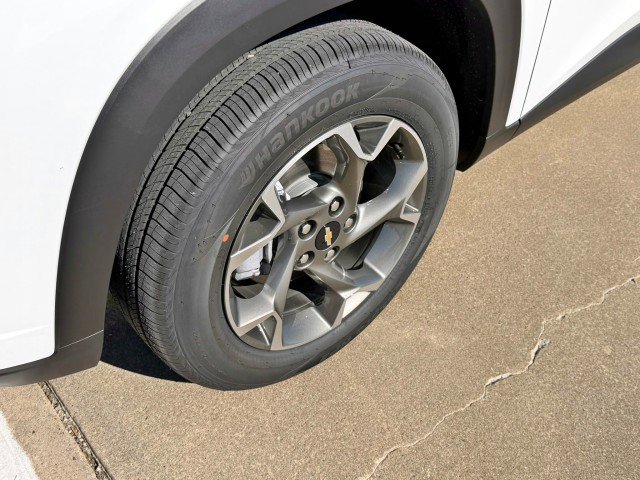 New 2026 Chevrolet Trax LT w/ Driver Confidence Package image 10