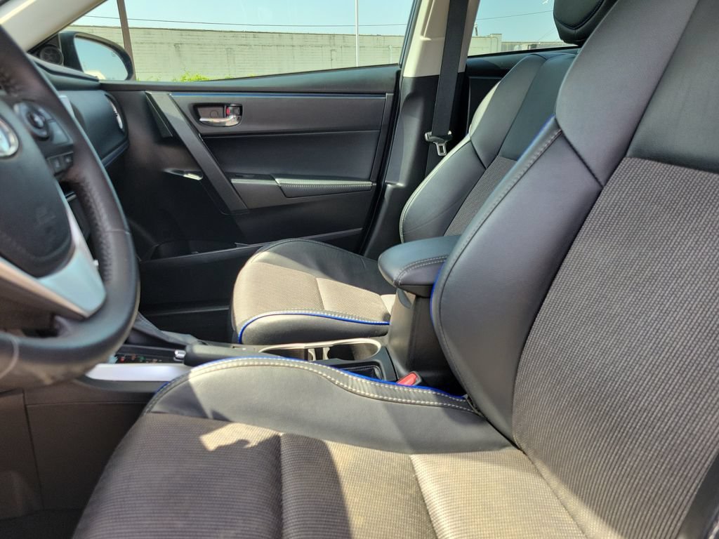 Used 2017 Toyota Corolla SE FWD image 16