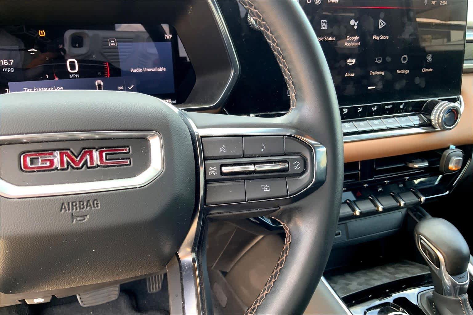 Used 2024 GMC Canyon AT4 w/ Technology Package AWD/4WD image 24