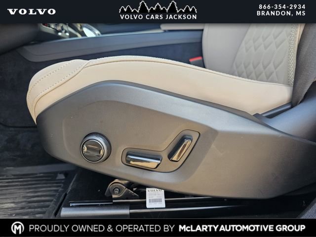 New 2026 Volvo XC60 B5 Plus w/ Protection Package Premier image 14