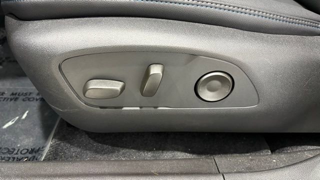 New 2026 Chevrolet Equinox EV LT AWD/4WD image 10