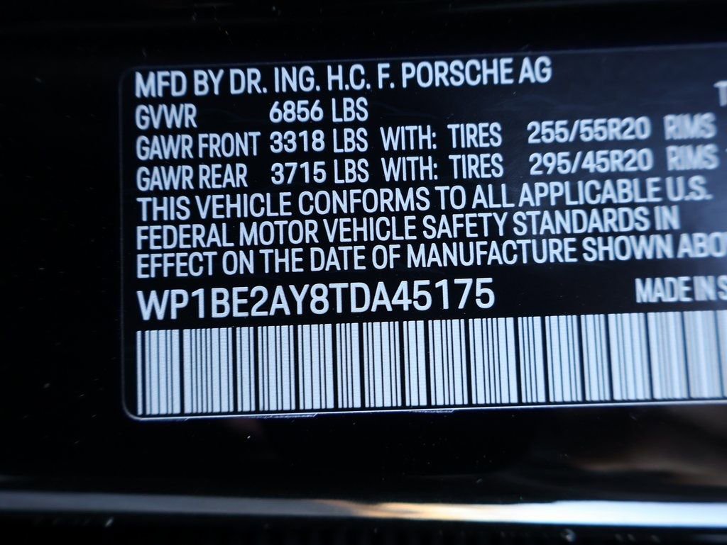 New 2026 Porsche Cayenne E-Hybrid Coupe AWD/4WD image 34