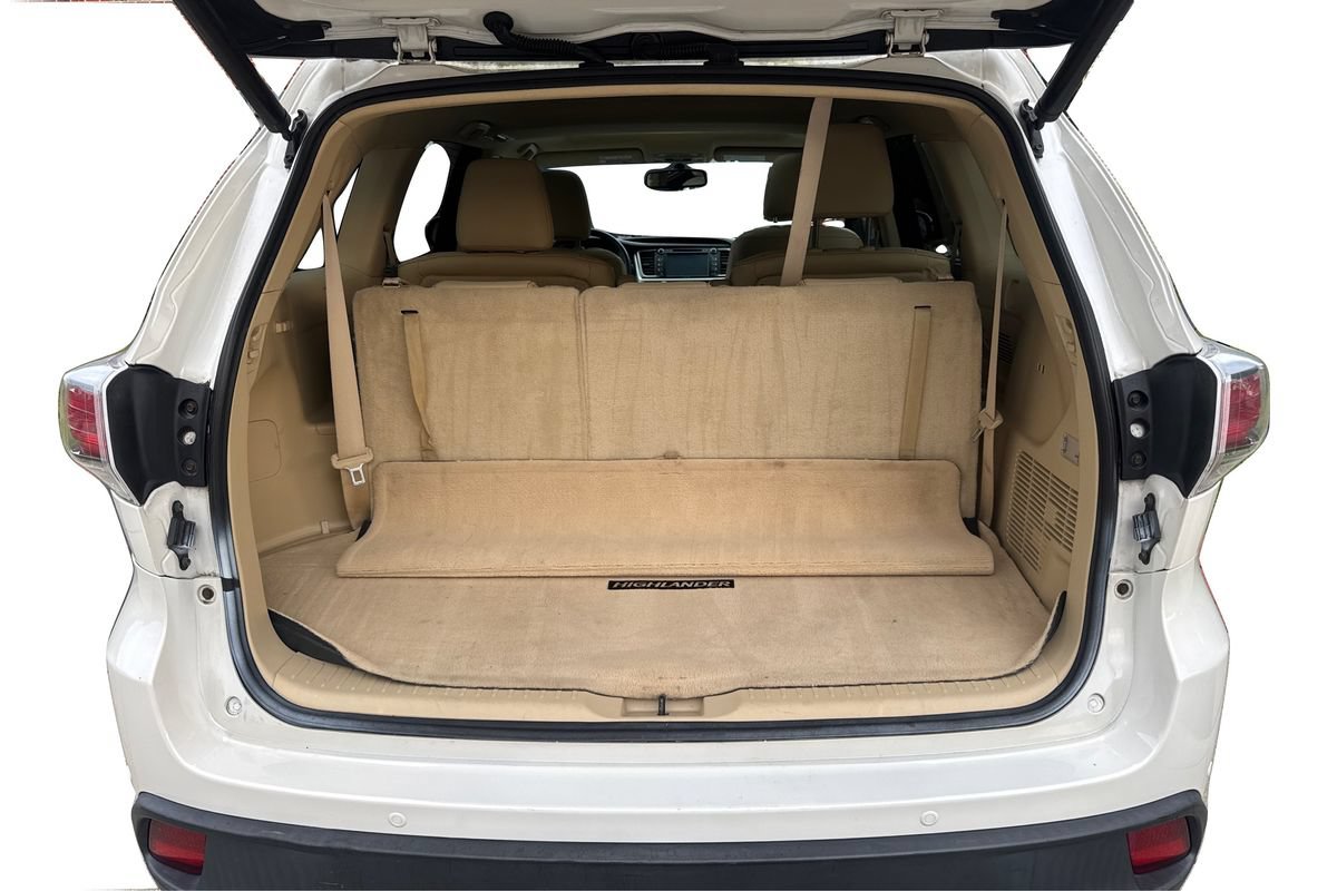 Used 2014 Toyota Highlander Limited FWD image 12