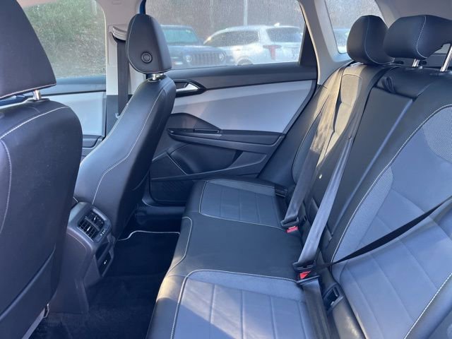 Used 2023 Volkswagen Taos SE image 13