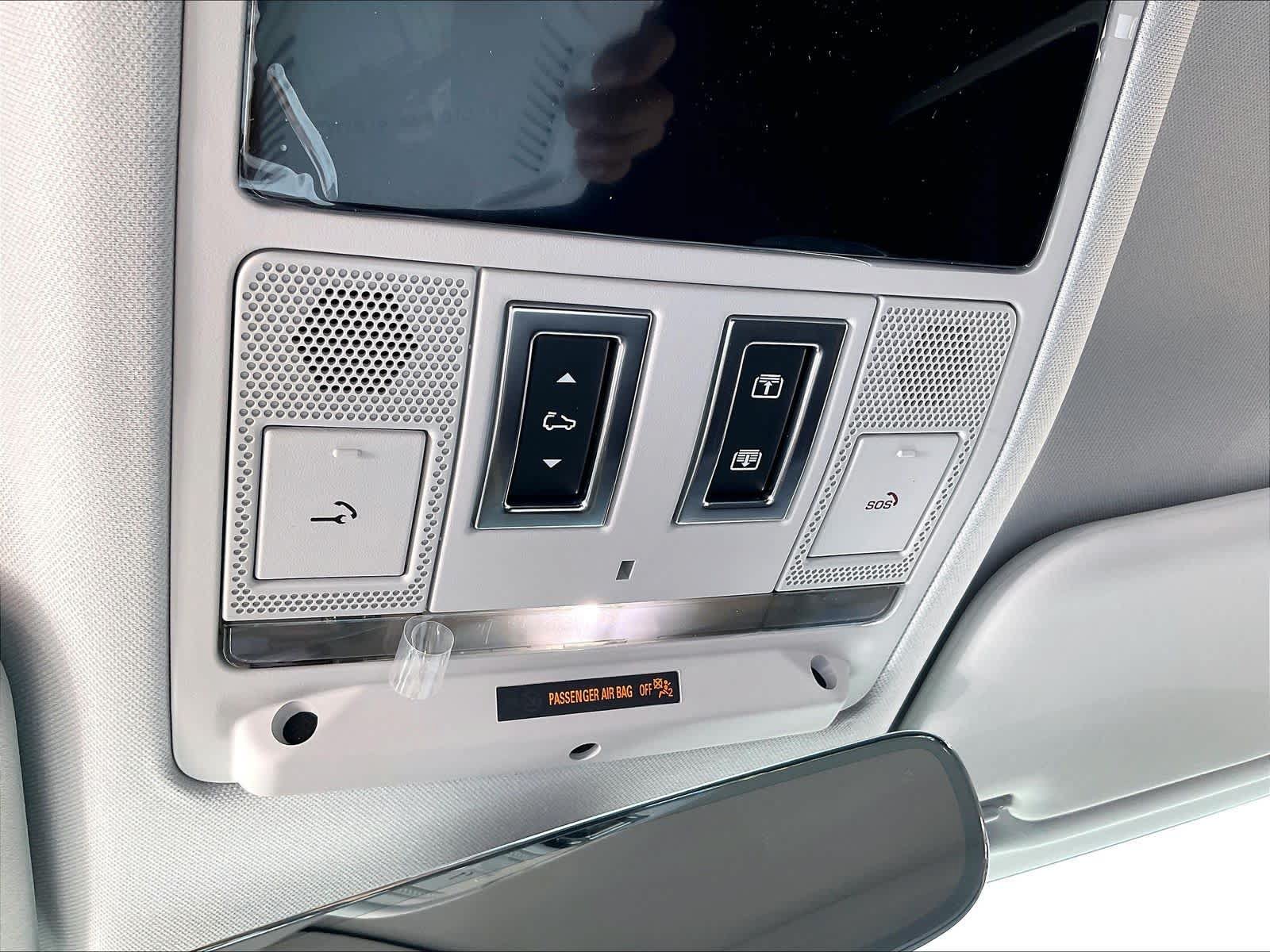 New 2026 Land Rover Defender 110 S AWD/4WD image 22