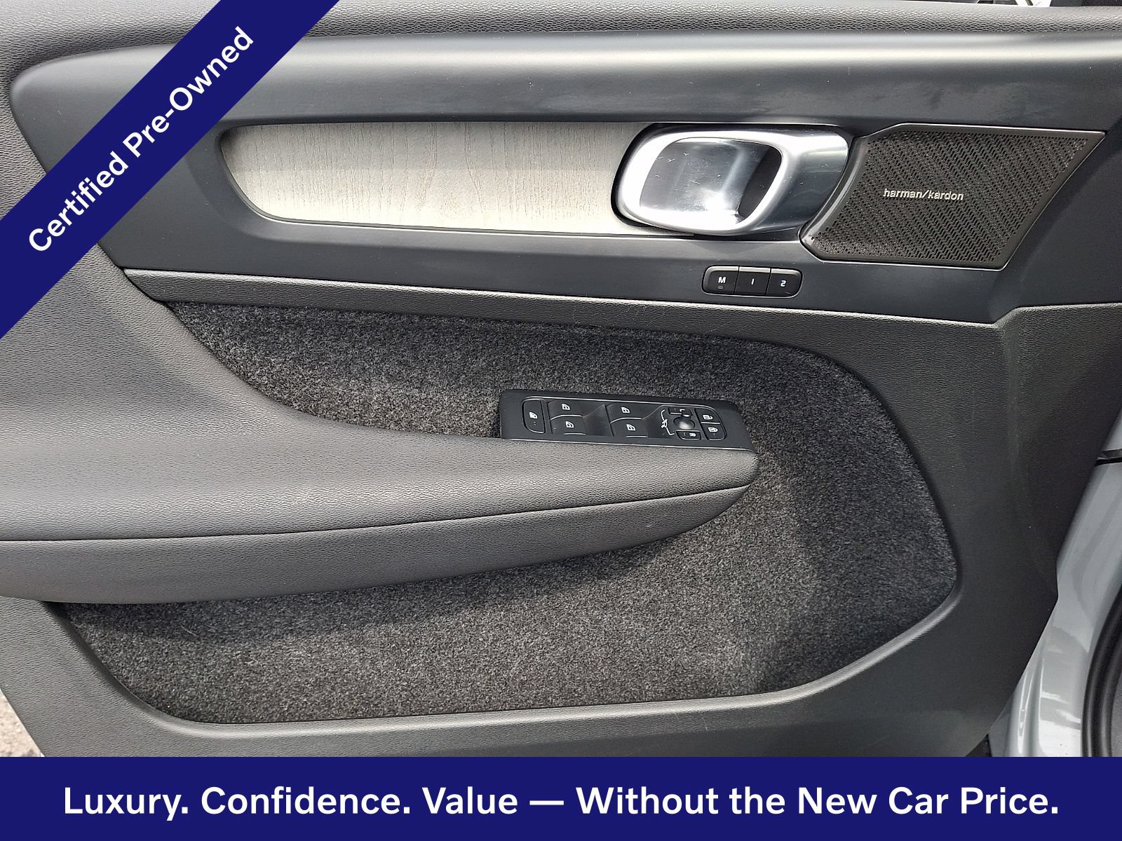 Certified 2024 Volvo XC40 B5 Plus w/ Protection Package Premier AWD/4WD image 13