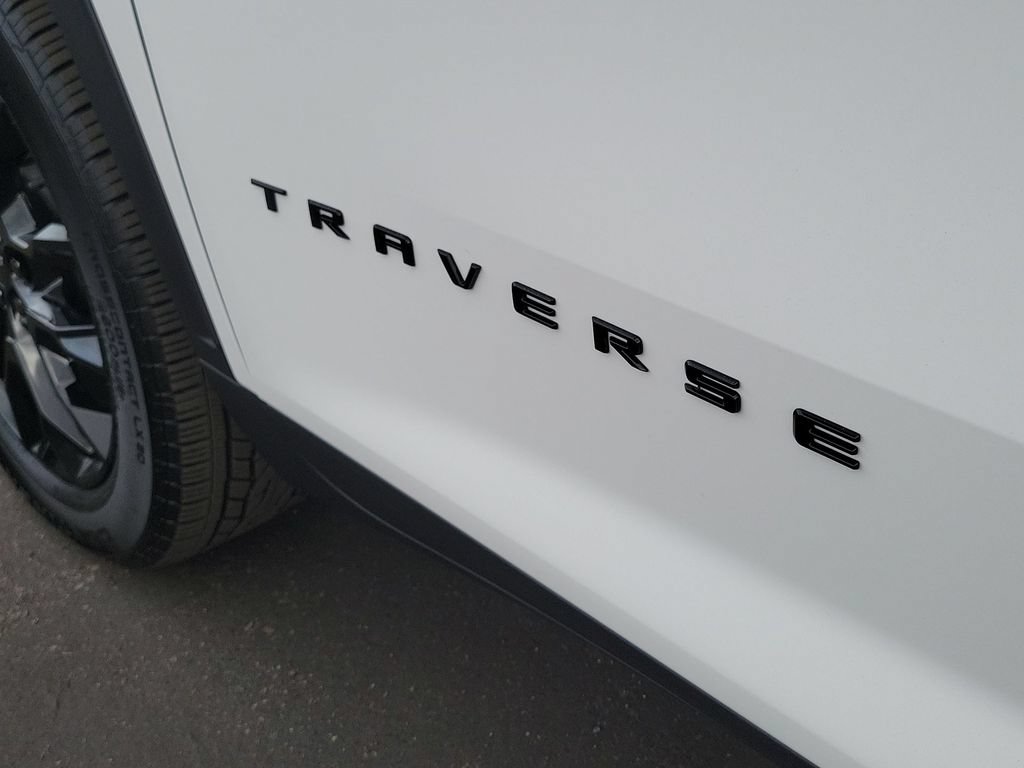 Used 2026 Chevrolet Traverse LT w/ Midnight/Sport Edition FWD image 31