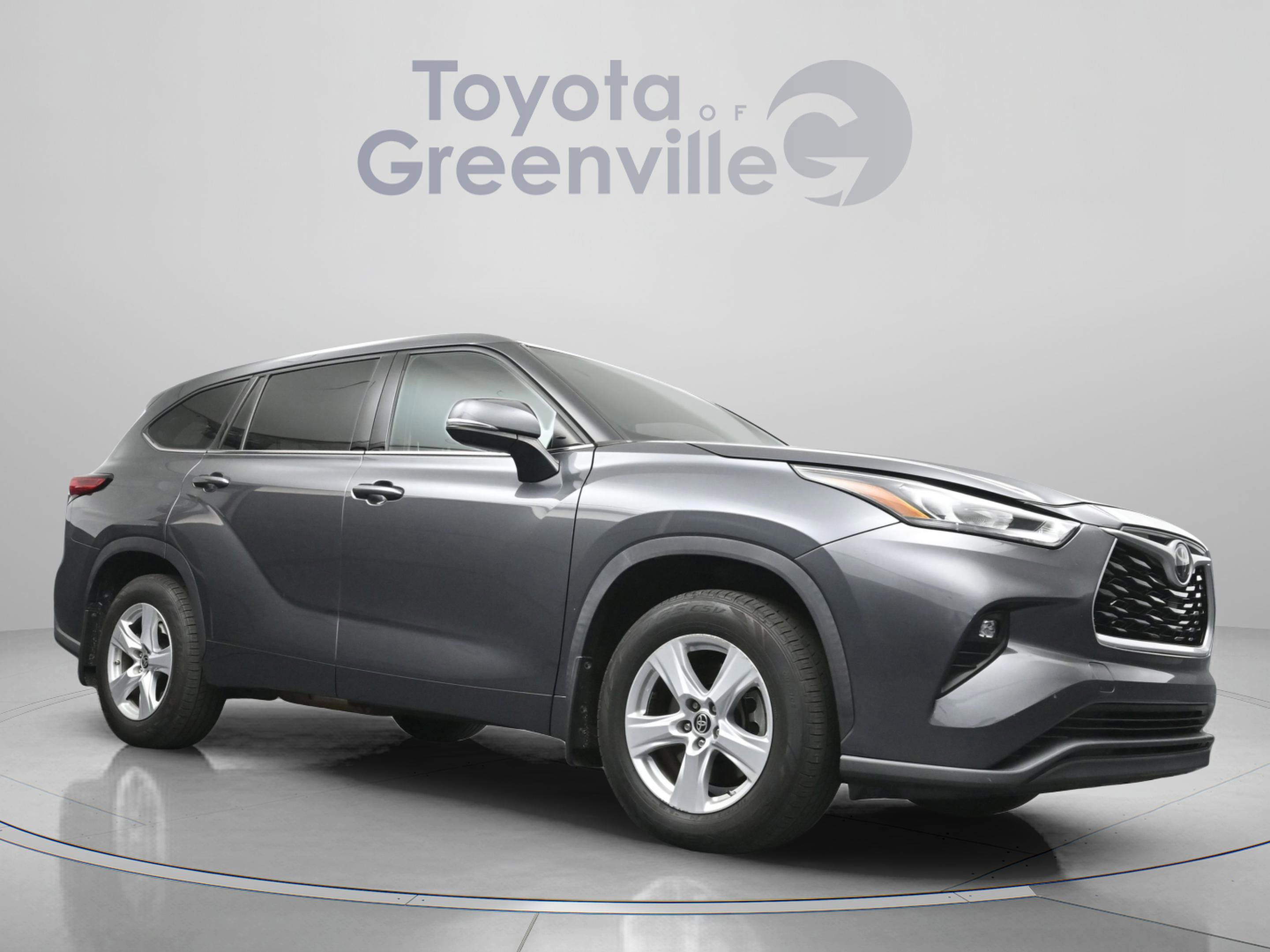 Used 2020 Toyota Highlander LE image 19