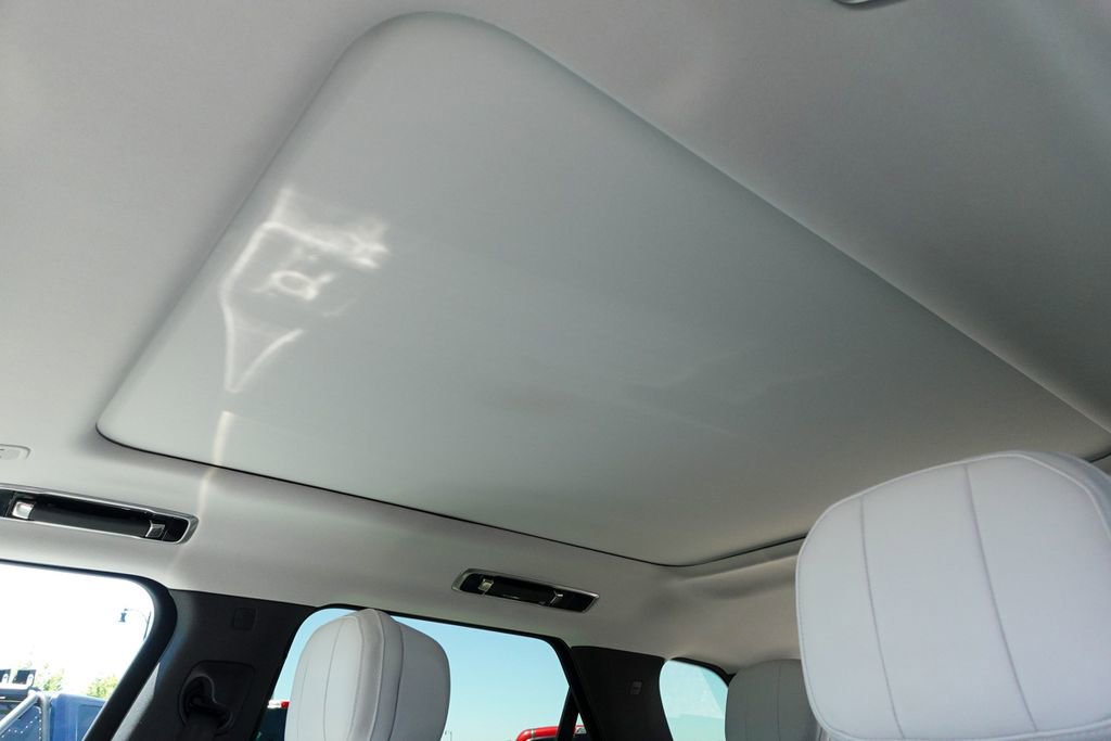 Used 2023 Land Rover Range Rover Sport SE image 28