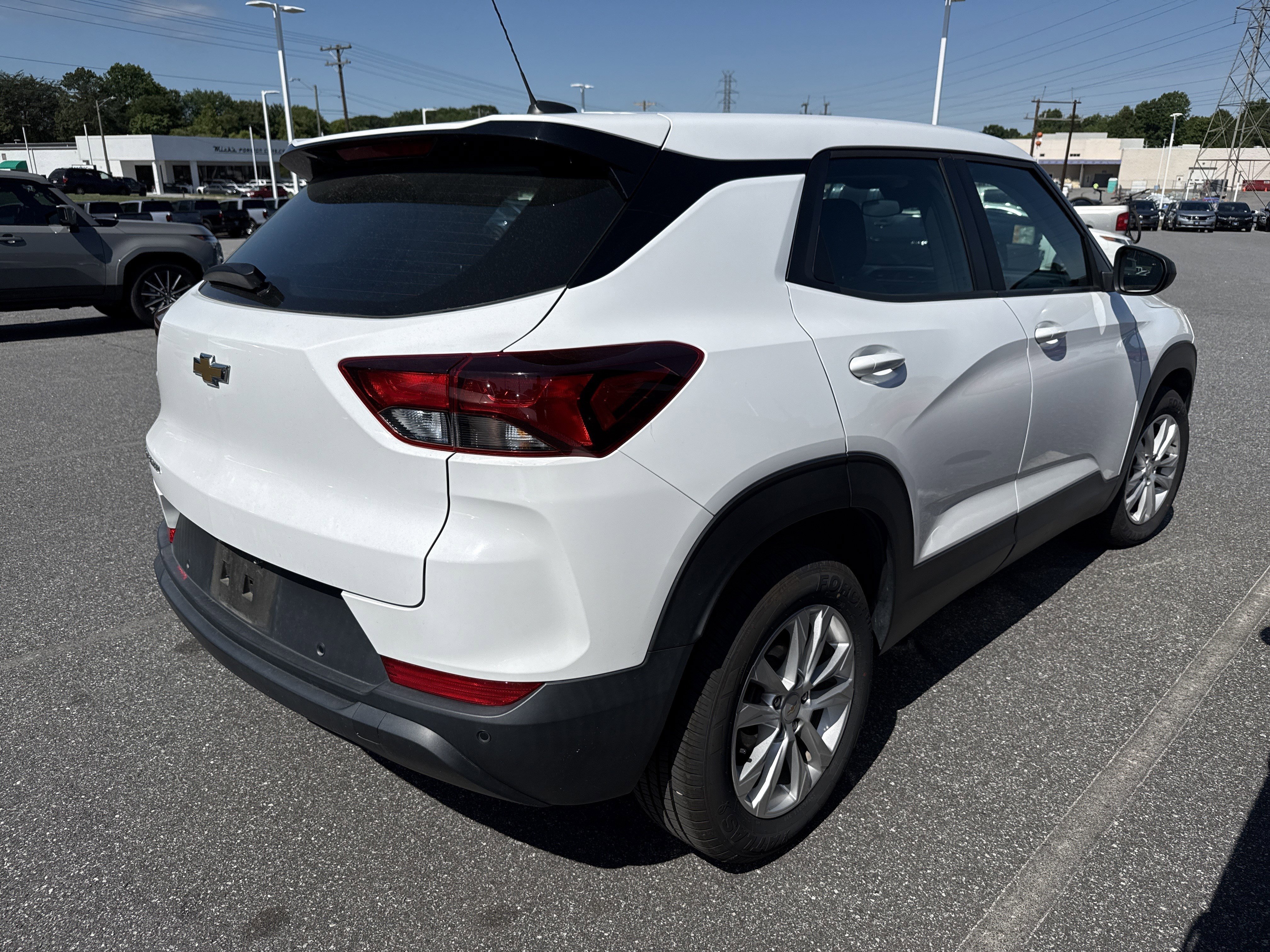 Used 2021 Chevrolet TrailBlazer LS FWD image 10