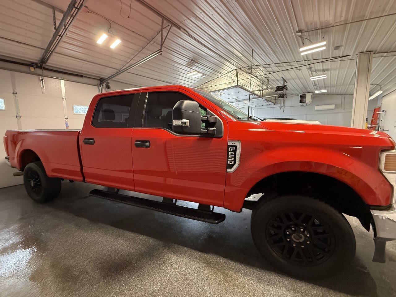 Used 2022 Ford F250 XL w/ Power Equipment Group AWD/4WD image 7