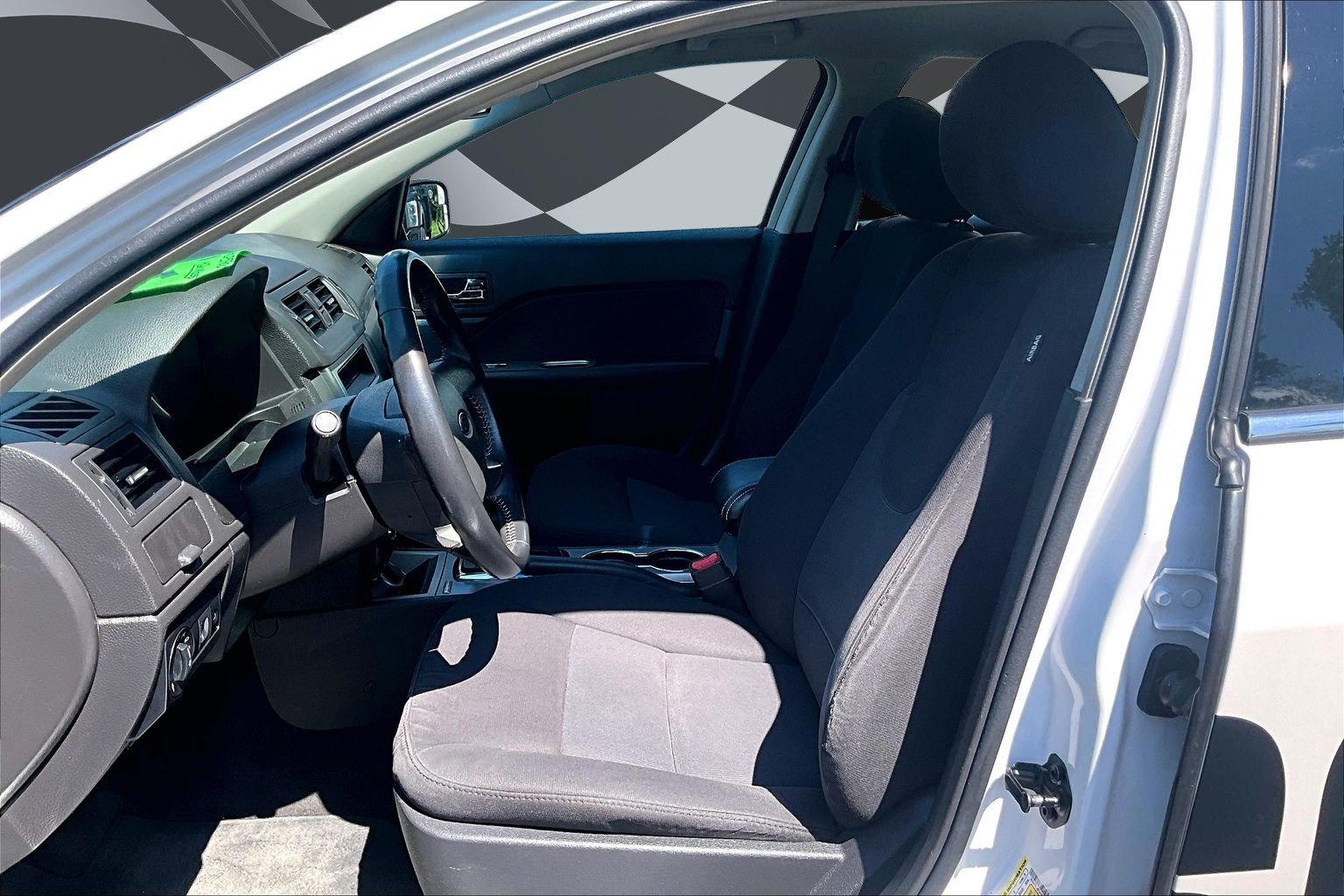 Used 2012 Ford Fusion Hybrid FWD image 24