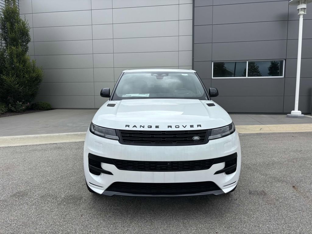 New 2025 Land Rover Range Rover Sport Dynamic SE image 2