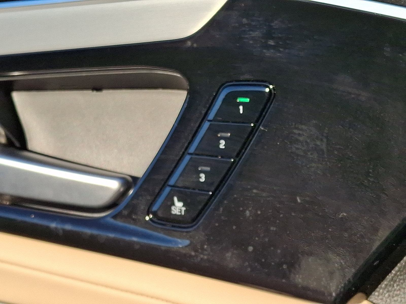 Used 2025 Acura MDX w/ Technology Package AWD/4WD image 16