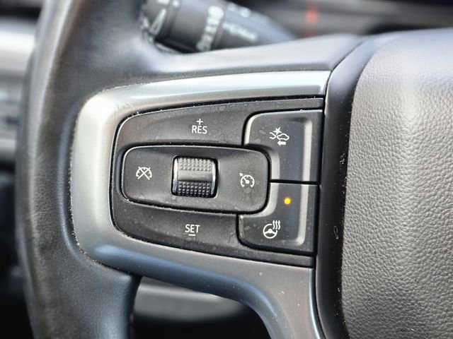 Used 2023 Chevrolet Suburban Premier image 17