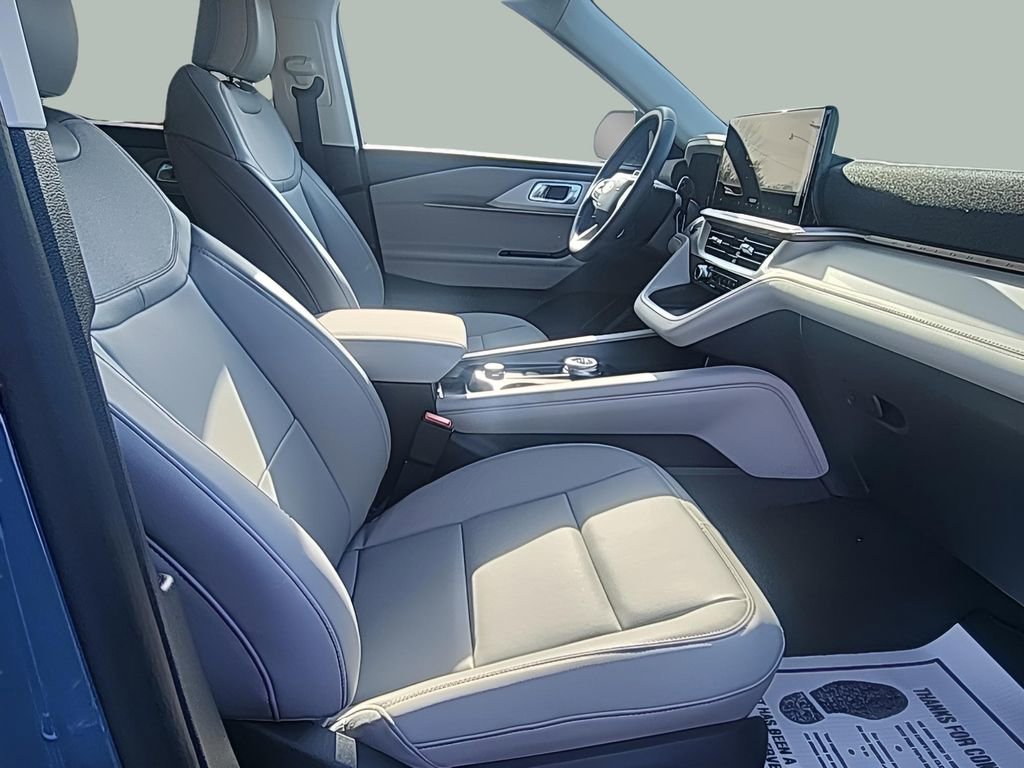 New 2026 Ford Explorer Active w/ Active Comfort Package image 15
