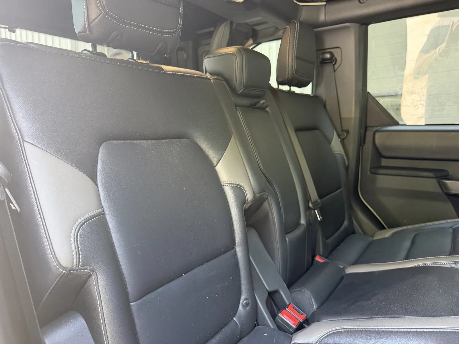 Used 2025 Ford Bronco Outer Banks AWD/4WD image 15