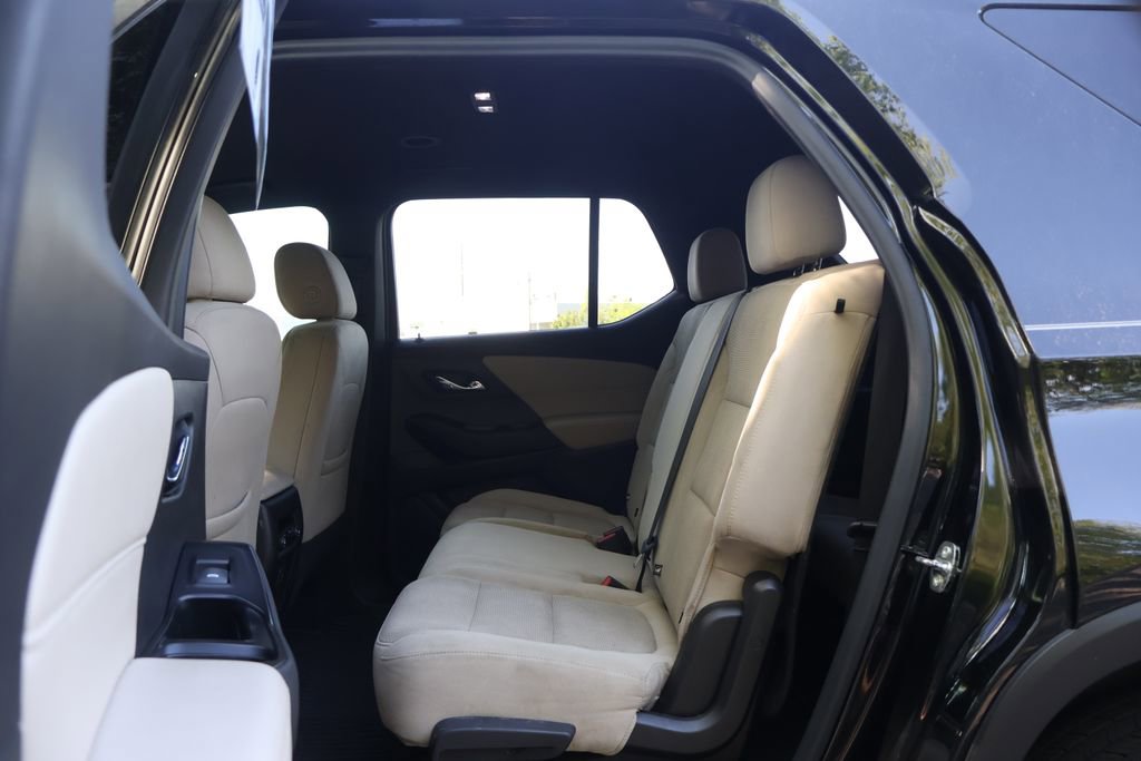 Used 2023 Chevrolet Traverse LS w/ Midnight/Sport Edition FWD image 42