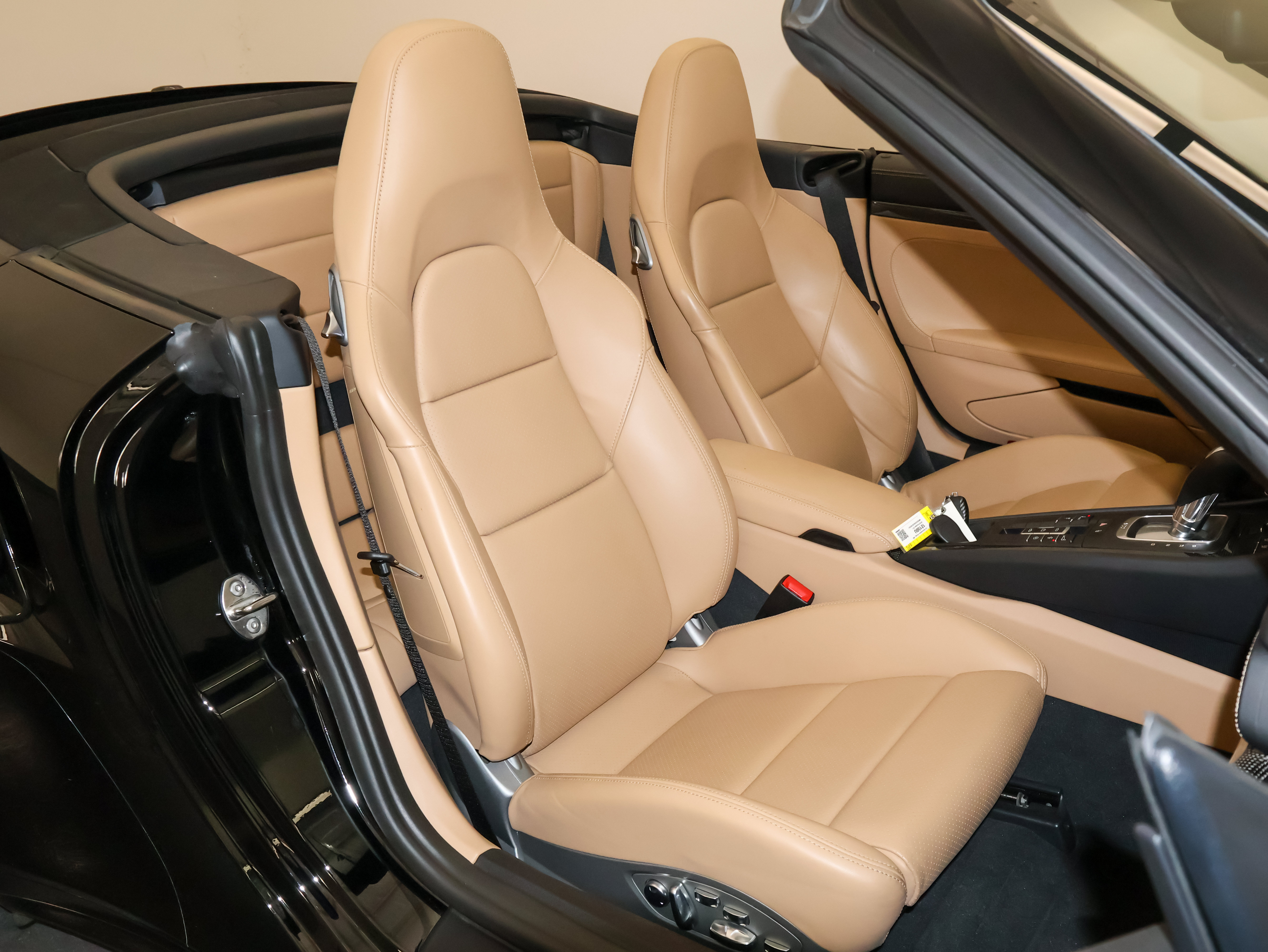 Used 2018 Porsche 911 Turbo S AWD/4WD image 43