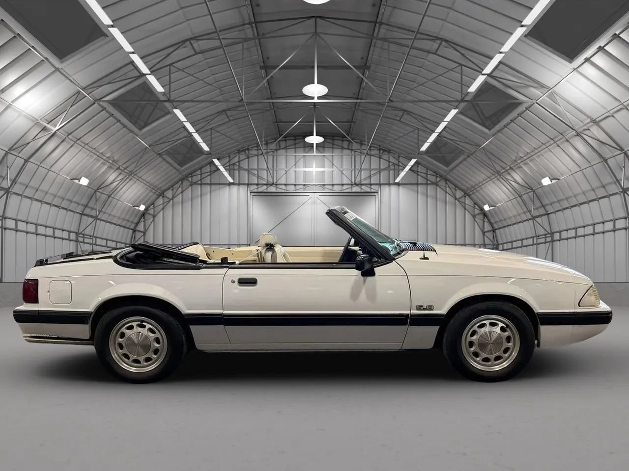 Used 1990 Ford Mustang LX RWD image 9