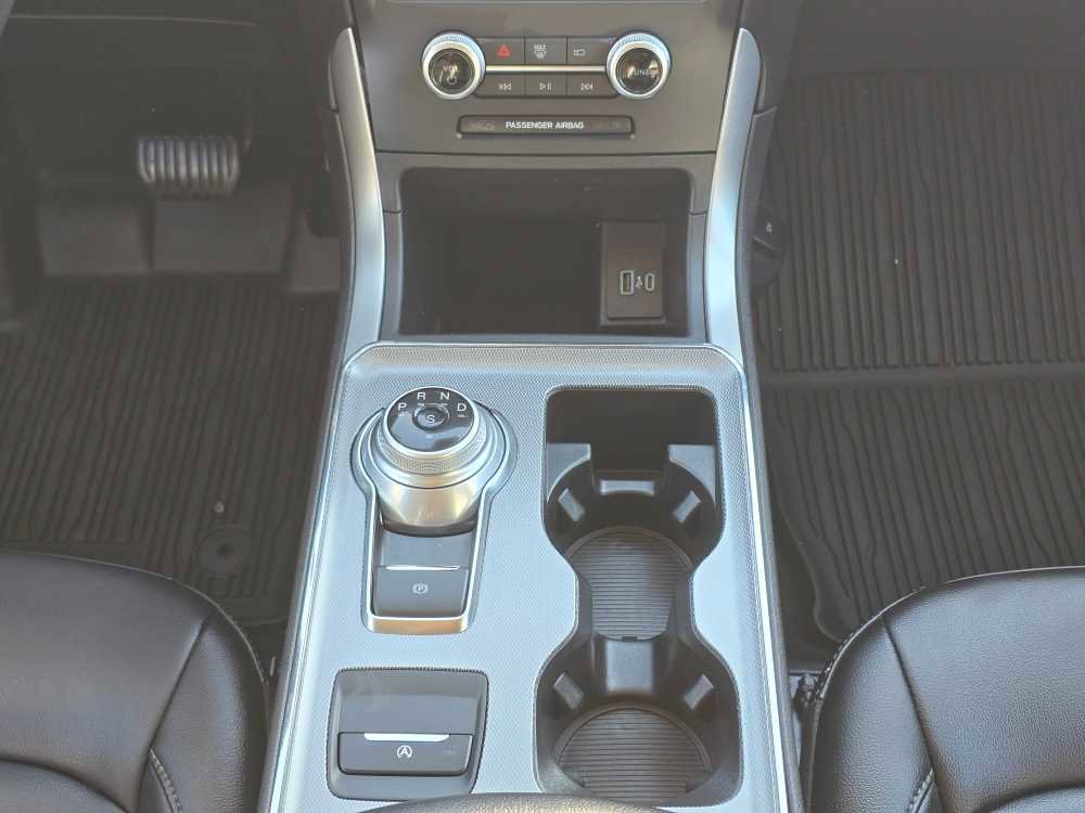 Used 2021 Ford Edge SEL w/ Cargo Accessory Package image 14