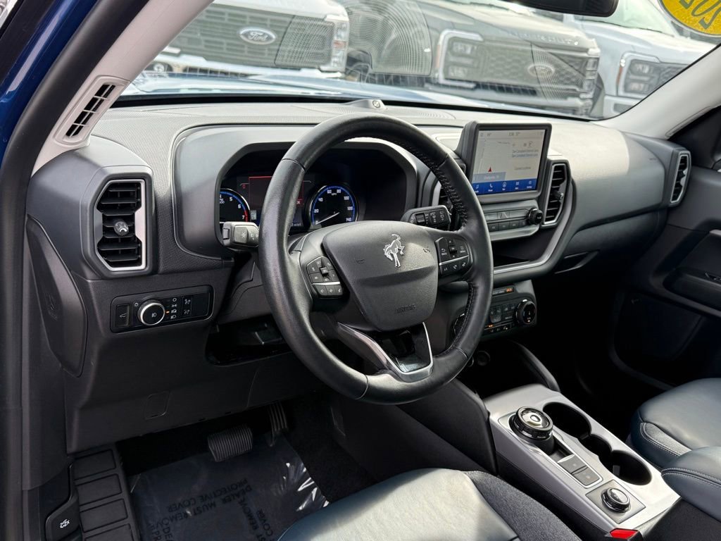 Used 2023 Ford Bronco Sport Outer Banks w/ Tech Package image 2