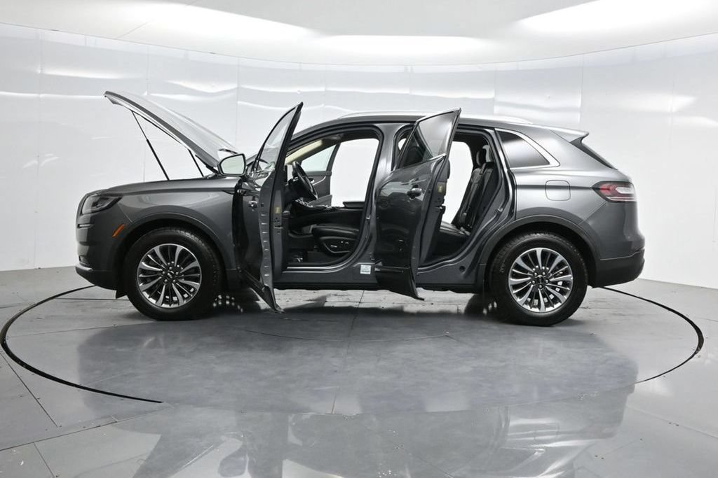 Used 2023 Lincoln Nautilus FWD w/ Premium Package image 54