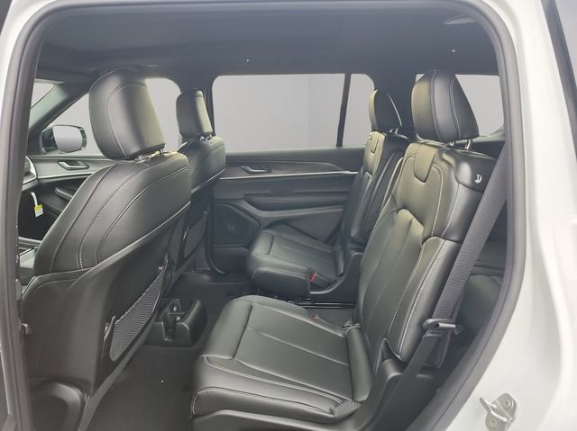 New 2025 Jeep Grand Cherokee L Limited image 13