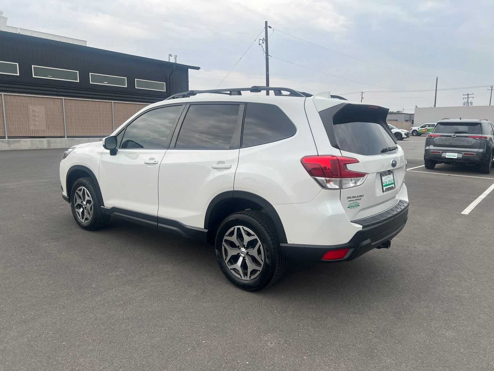 Used 2022 Subaru Forester Premium AWD/4WD image 5