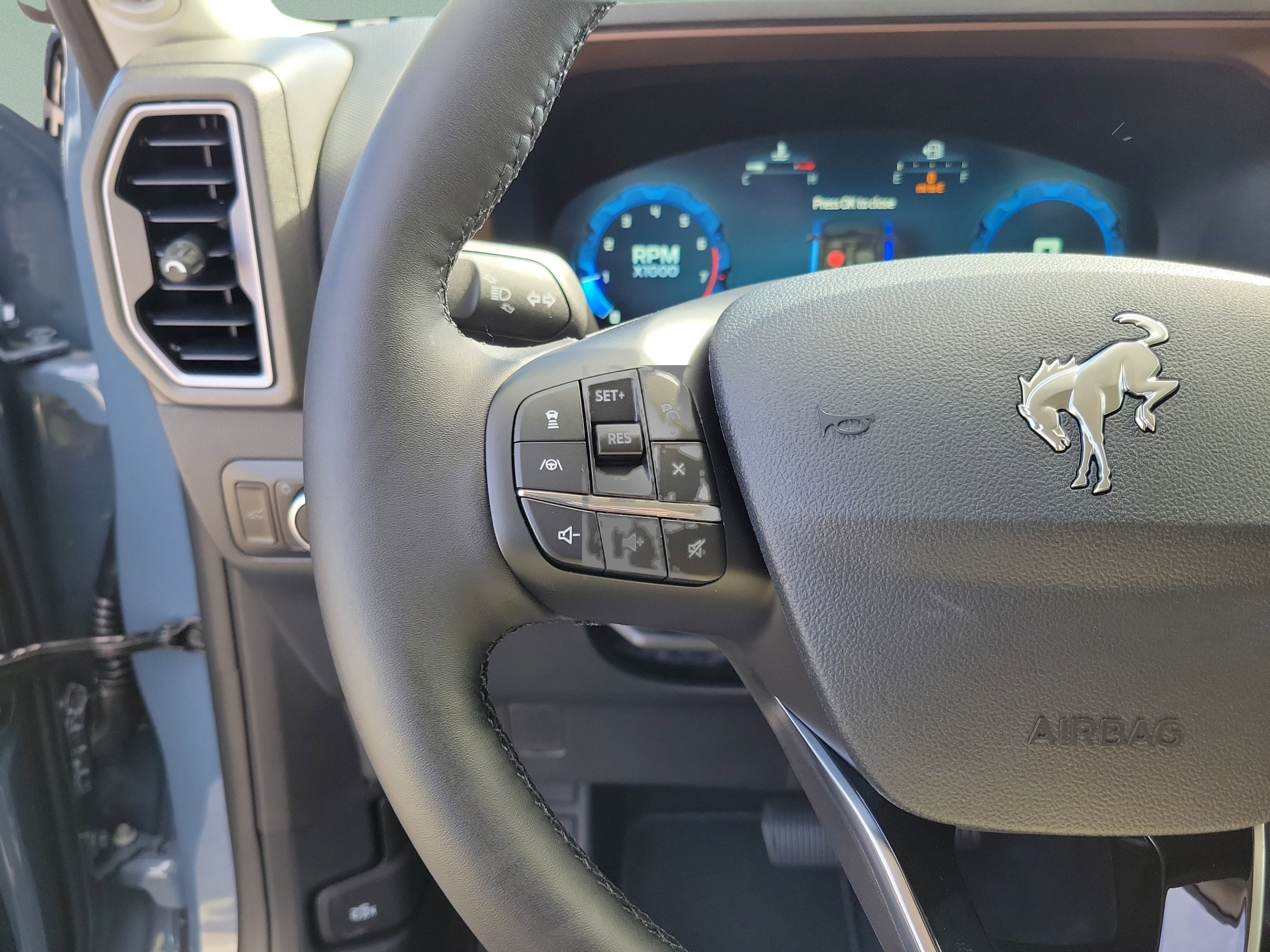 New 2025 Ford Bronco Sport Outer Banks w/ Outer Banks Tech Package+ AWD/4WD image 8