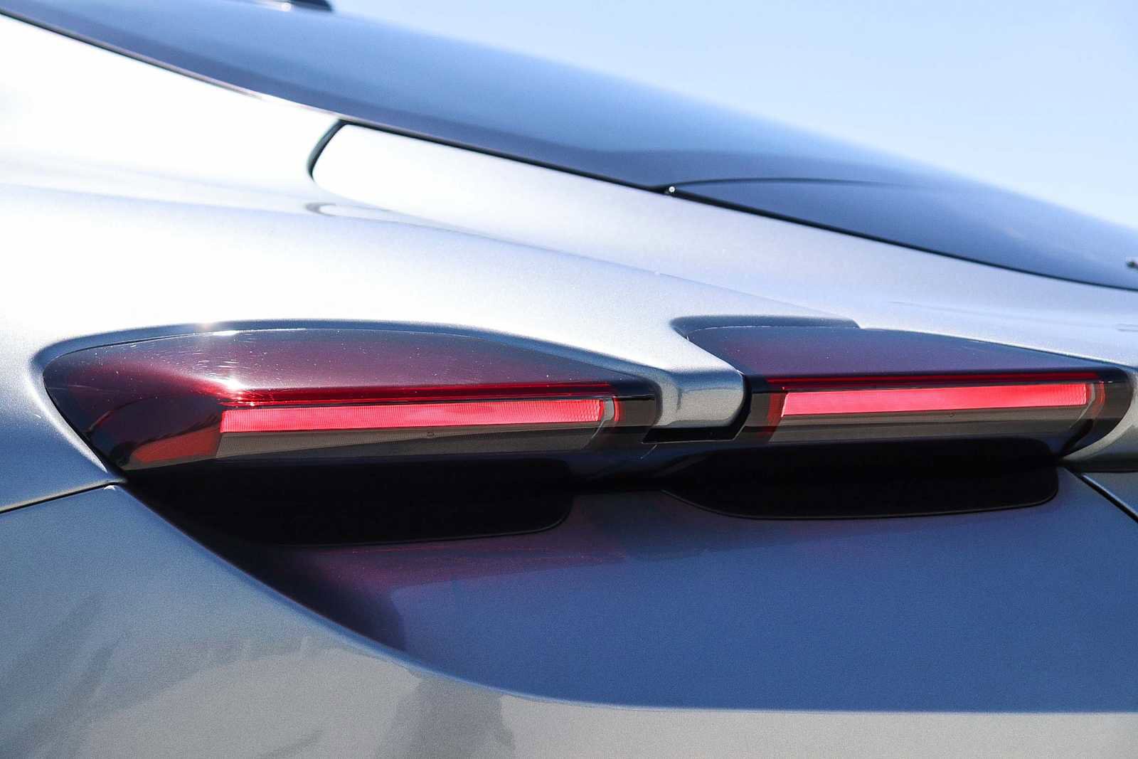 Used 2021 Ferrari Roma RWD image 12