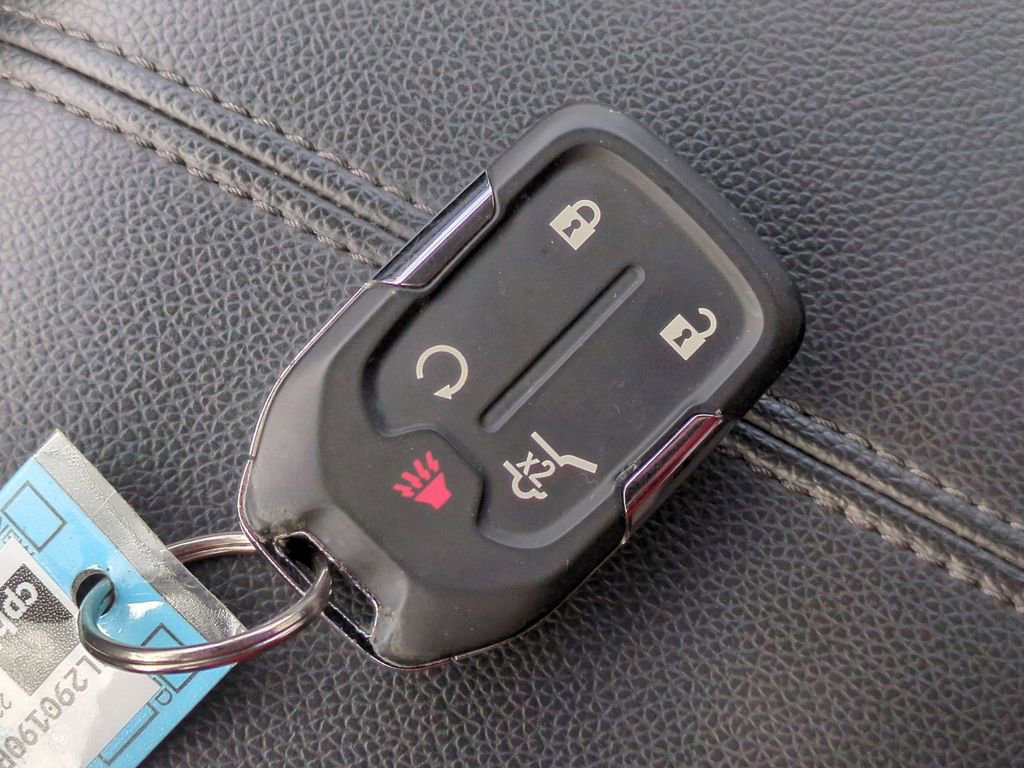 Used 2022 GMC Terrain SLE w/ Driver Convenience Package image 40